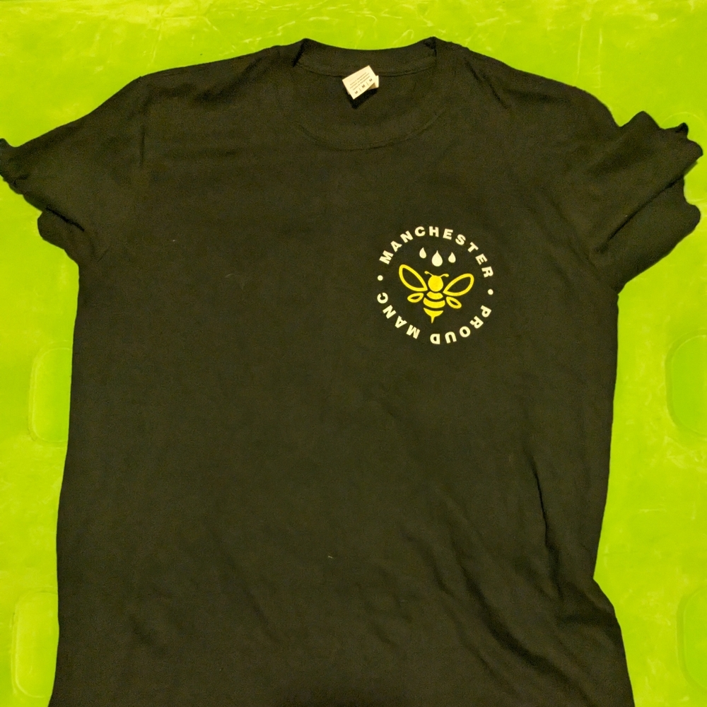 Manchester Manc and Proud black t-shirt size large City United